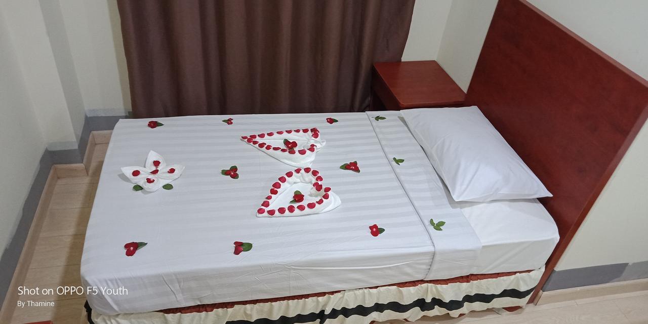 Hato Inn Yangon Exterior photo