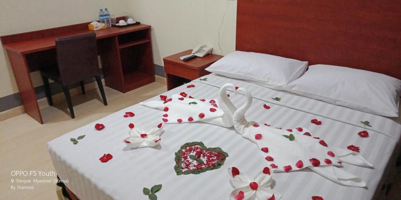 Hato Inn Yangon Exterior photo